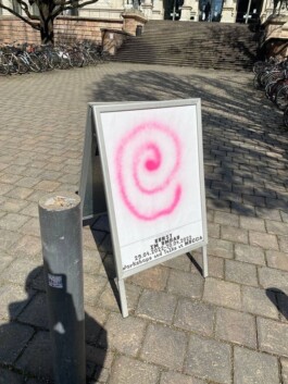  Immo Schneider Conversation Taking Place CTP. TP. P.